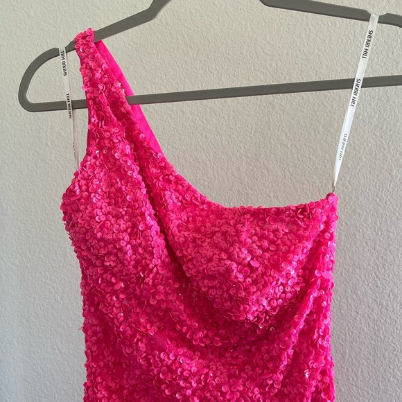 SHERRI HILL | 54330 One Shoulder High Slit Sequin Dress in Neon Pink | Size 0 - Picture 5 of 16